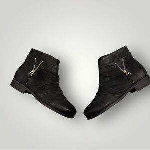 Miz Mooz Miz Mooz Leather Zippered Ankle Boots Black Sz 42‎